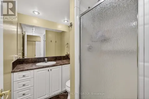 2128 Benjamin Avenue Ottawa ON K2A 1P4