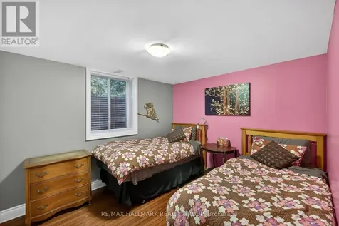 2128 Benjamin Avenue Ottawa ON K2A 1P4