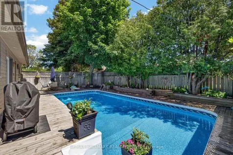 2128 Benjamin Avenue Ottawa ON K2A 1P4