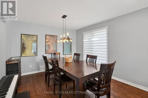 1033 Como Crescent Ottawa ON K4A 3Z5