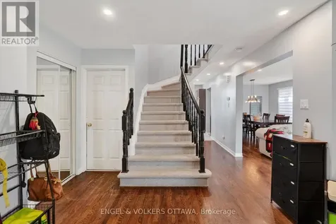 1033 Como Crescent Ottawa ON K4A 3Z5