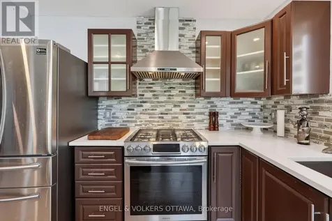 1033 Como Crescent Ottawa ON K4A 3Z5