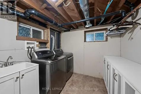 1386 Randall Avenue Ottawa ON K1H 7R3