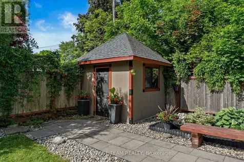1386 Randall Avenue Ottawa ON K1H 7R3