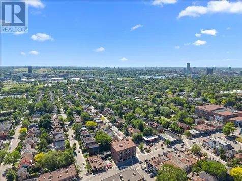 6 Grove Avenue Ottawa ON K1S 3A6