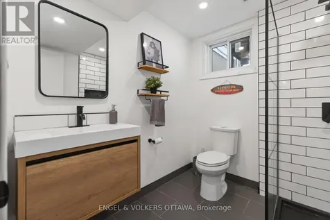 2265 Samuel Drive Ottawa ON K1G 3C3