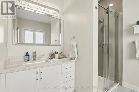 1800 Mccallum Drive Ottawa ON K4A 3T2