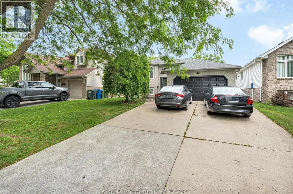 3438 Treeline Court Windsor ON N8R 2K3
