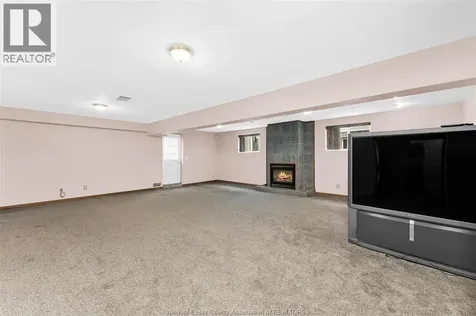 3438 Treeline Court Windsor ON N8R 2K3