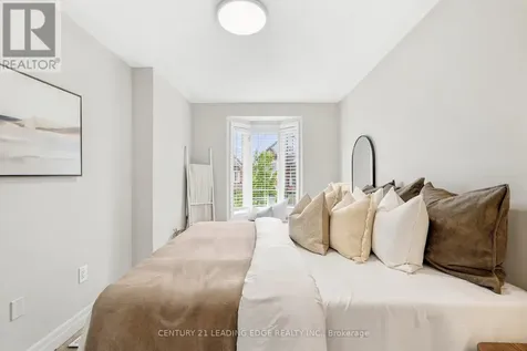 27 Christine Elliott Avenue Whitby ON L1P 0B8