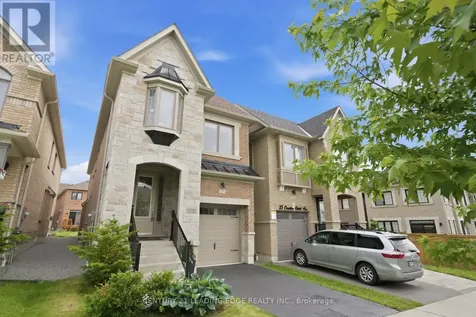 27 Christine Elliott Avenue Whitby ON L1P 0B8