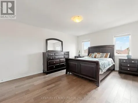 2715 Sapphire Drive Pickering ON L1X 0G3