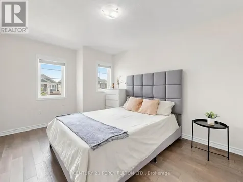2715 Sapphire Drive Pickering ON L1X 0G3