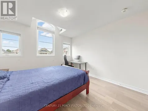 2715 Sapphire Drive Pickering ON L1X 0G3