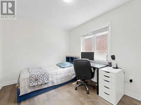 2715 Sapphire Drive Pickering ON L1X 0G3