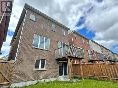 2715 Sapphire Drive Pickering ON L1X 0G3