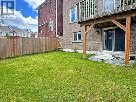 2715 Sapphire Drive Pickering ON L1X 0G3