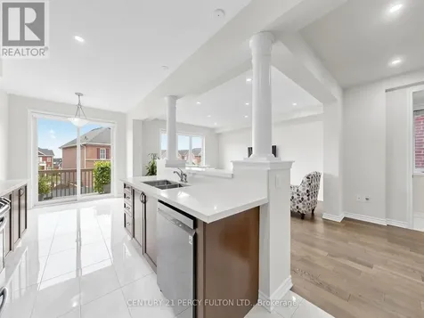 2715 Sapphire Drive Pickering ON L1X 0G3