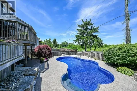 60 Dunrobin Drive Caledonia ON N3W 2N7