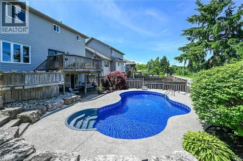 60 Dunrobin Drive Caledonia ON N3W 2N7