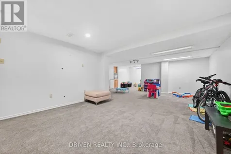 30 Peacock Crescent Ottawa ON K2J 3P6