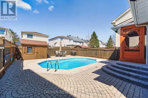 30 Peacock Crescent Ottawa ON K2J 3P6