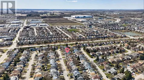 30 Peacock Crescent Ottawa ON K2J 3P6