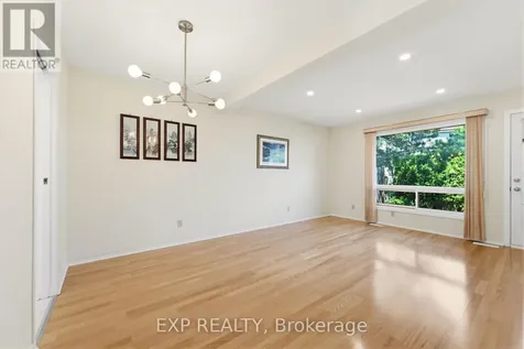 10 Fieldgate Drive Ottawa ON K2J 1L5