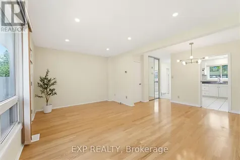 10 Fieldgate Drive Ottawa ON K2J 1L5