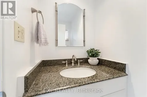 10 Fieldgate Drive Ottawa ON K2J 1L5