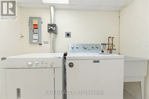 10 Fieldgate Drive Ottawa ON K2J 1L5