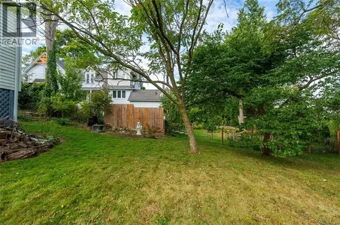 438 Emmeline Street Petrolia ON N0N 1R0