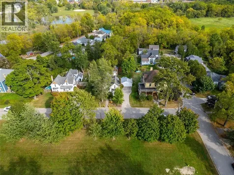 438 Emmeline Street Petrolia ON N0N 1R0