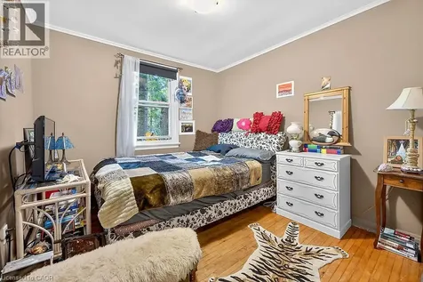 104 Teal Avenue Stoney Creek ON L8E 3B4