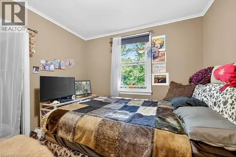 104 Teal Avenue Stoney Creek ON L8E 3B4