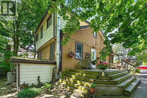 104 Teal Avenue Stoney Creek ON L8E 3B4