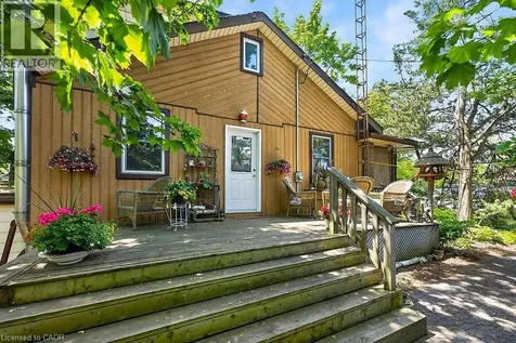 104 Teal Avenue Stoney Creek ON L8E 3B4
