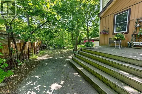 104 Teal Avenue Stoney Creek ON L8E 3B4