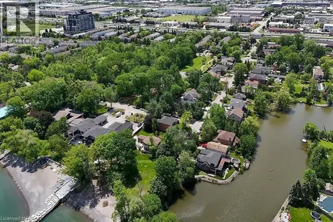 104 Teal Avenue Stoney Creek ON L8E 3B4