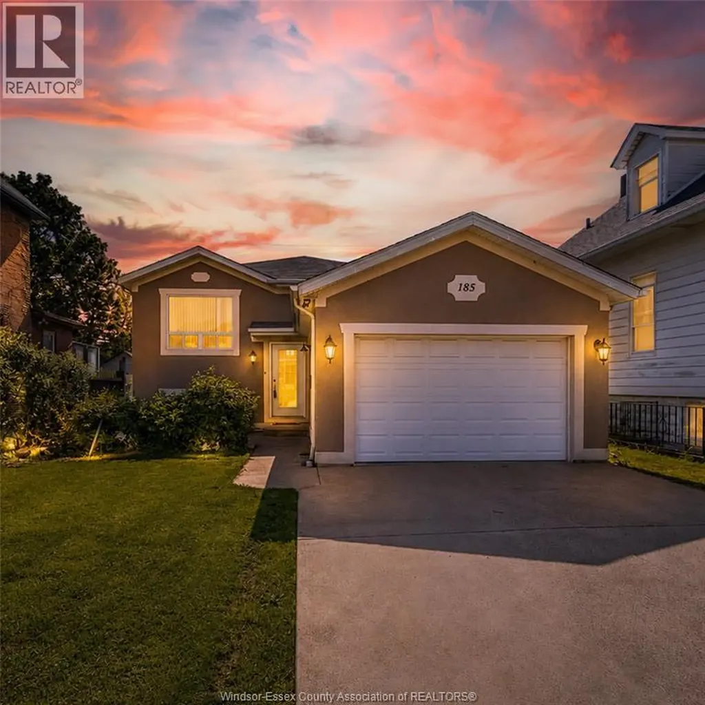 185 Elm Avenue Windsor ON N9A 5G9