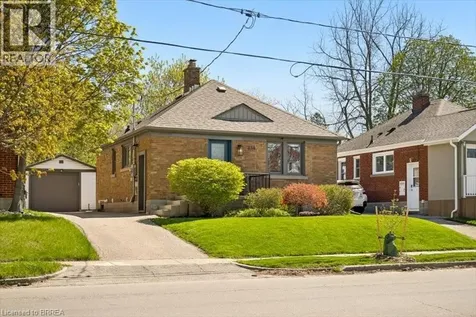 256 Bowman Street Waterloo ON N2J 1W5