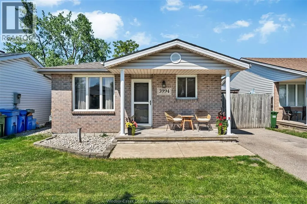 3994 Acorn Crescent Windsor ON N8W 5R2