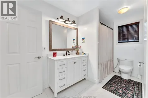 3994 Acorn Crescent Windsor ON N8W 5R2