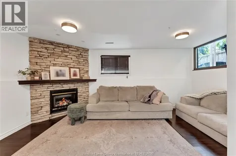 3994 Acorn Crescent Windsor ON N8W 5R2