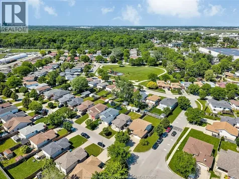 3994 Acorn Crescent Windsor ON N8W 5R2