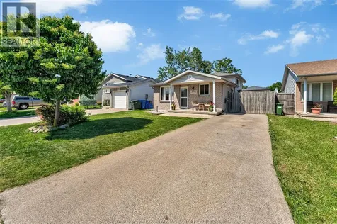 3994 Acorn Crescent Windsor ON N8W 5R2