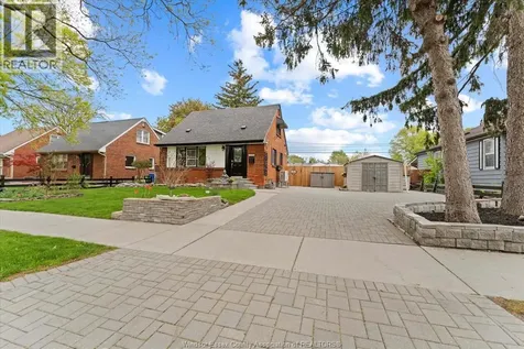 1086 Villaire Avenue Windsor ON N8S 2J8