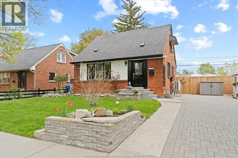 1086 Villaire Avenue Windsor ON N8S 2J8