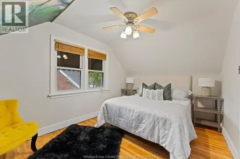 1086 Villaire Avenue Windsor ON N8S 2J8