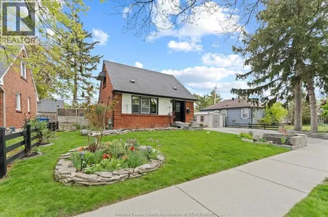1086 Villaire Avenue Windsor ON N8S 2J8